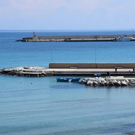 Profumo Di Mare 3* أوترانتو